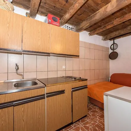 House Ivaneza Nyaraló *