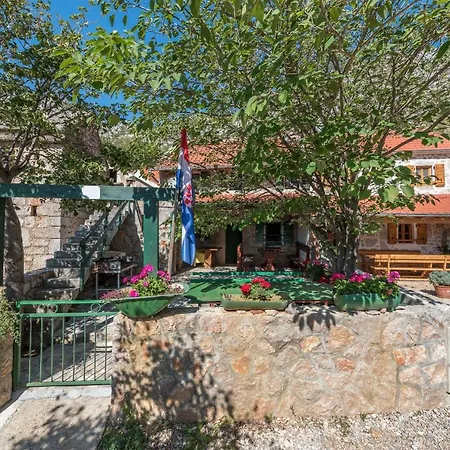 House Ivaneza Starigrad-Paklenica