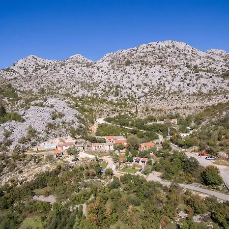 Nyaraló House Ivaneza Starigrad-Paklenica